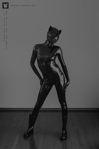 MONOGURUI poncho-bib: (KENZO (ft YAMEGU(R)U))