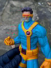 Image 3 of END MAY/JUNE SHIPPING! PRE-ORDER EYECLOPS RESIN ART TOY