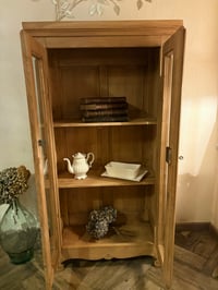 Image 2 of Vitrine - Victoire