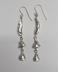 Image 3 of shell fragment earrings II