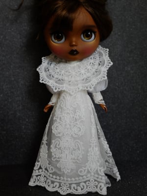 Image of Lounging Linda ~ White Lucy Set