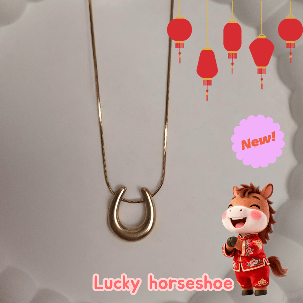 Image of LUCKY HORSESHOE NECKLACE