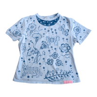 Monochrome blue baby t