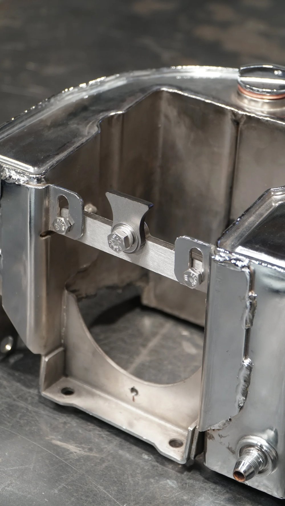 Image of Juniors Hand Made Horseshoe Oil Bag Mount