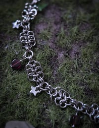 Image 2 of Chainmail necklace with garnet beads