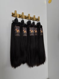 Image 2 of Éluxegalore Cambodian Bundles (Single)