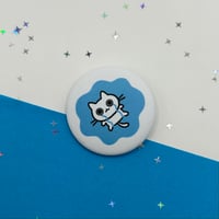 Crying white cat pin