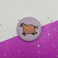 Fat horse pin 