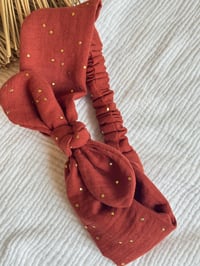 Image 3 of Bandeau Léontine - Corail / Terracota / fleuri pâquerette 