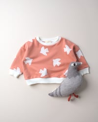 Image 1 of SWEAT CHARLIE - illustration oiseaux | Certifié Oeko-Tex