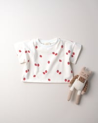 Image 6 of T-SHIRT LOU - illustration petites fraises | Coton biologique
