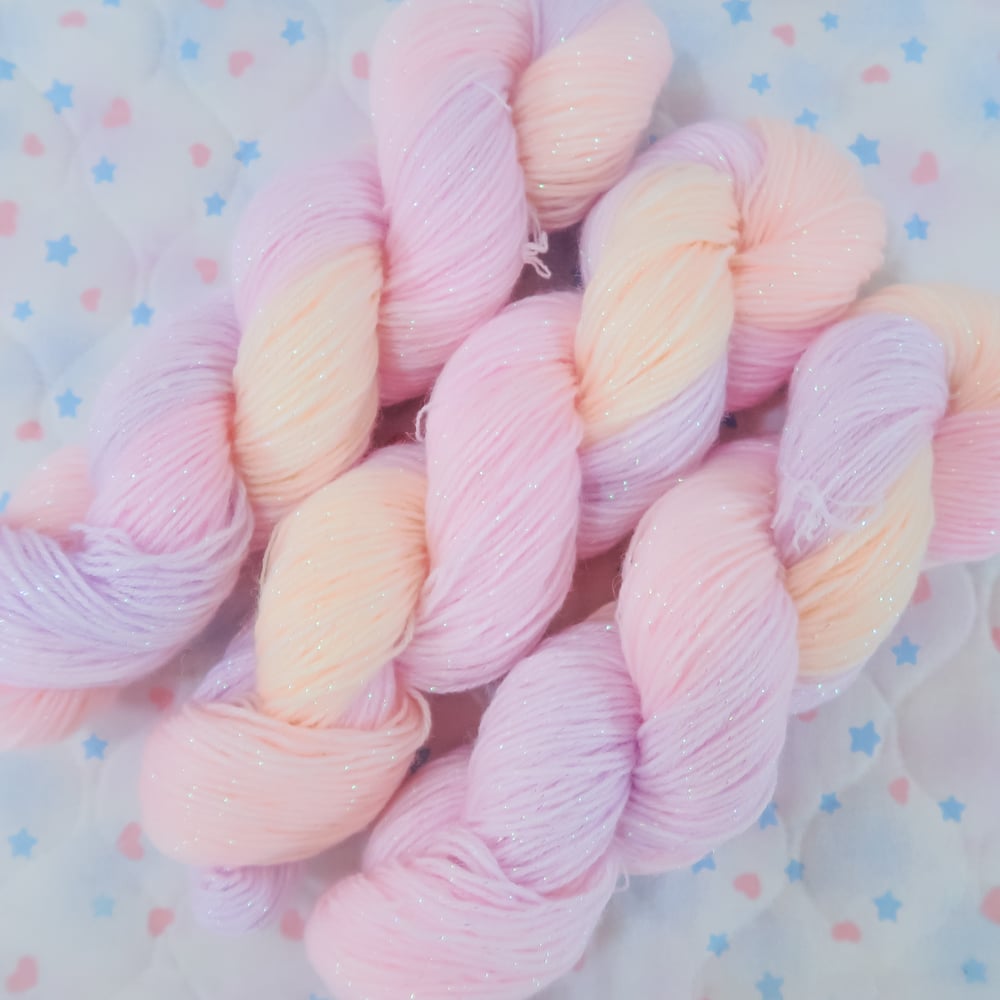 Yarn: Gentle Light