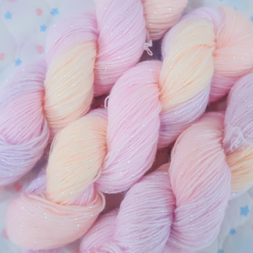 Yarn: Gentle Light