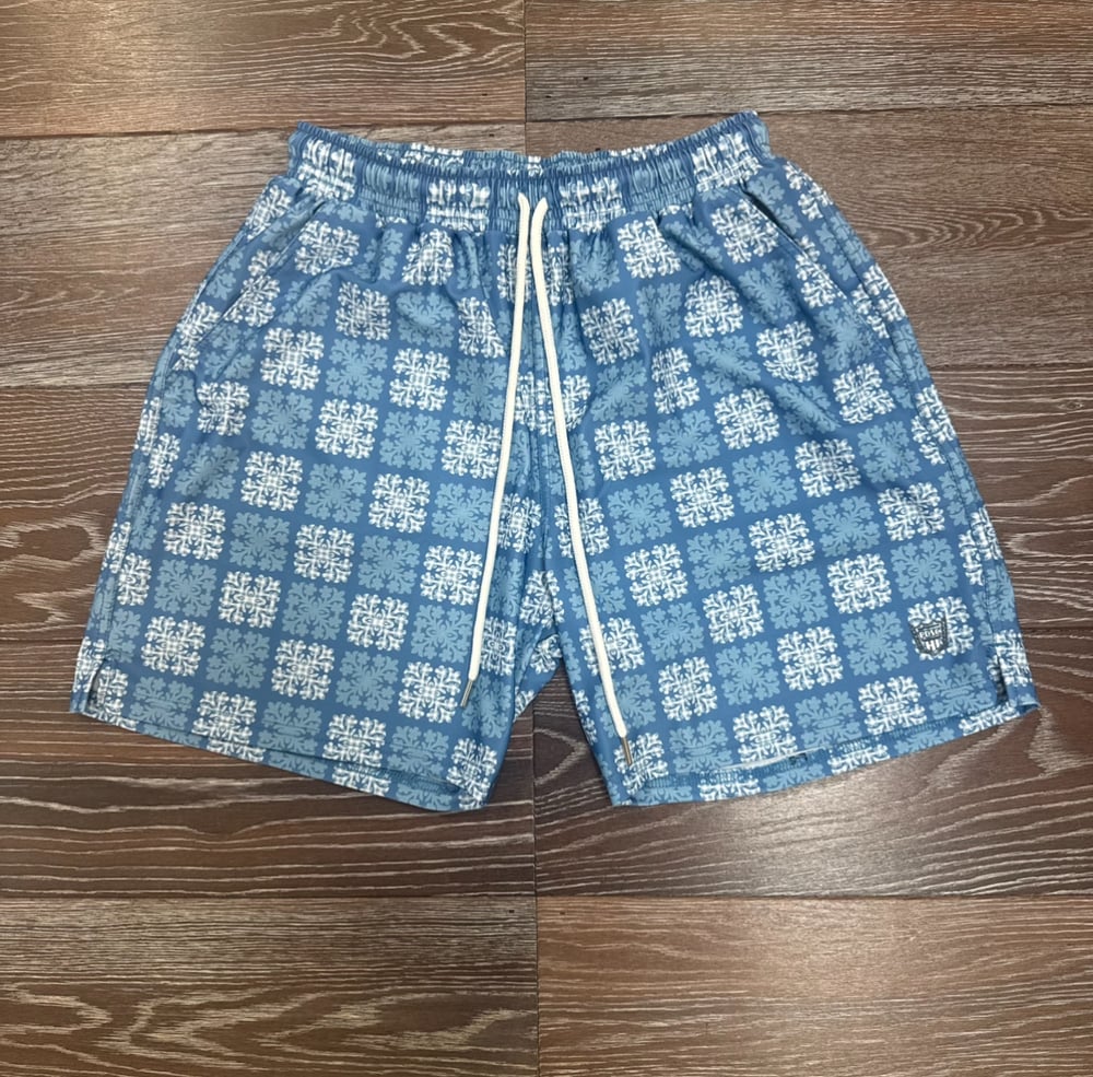 Image of LOKAHI MEN'S DRI FIT SHORTS BLU