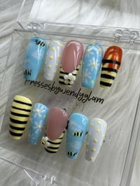 Image 3 of HONEY BUZZ