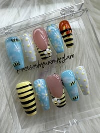 Image 5 of HONEY BUZZ