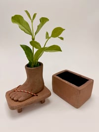 Image 2 of Geta Vase Box