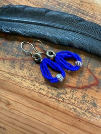 Image 14 of Peaces of Luanda . Beaded brass in cobalt blue earrings n4