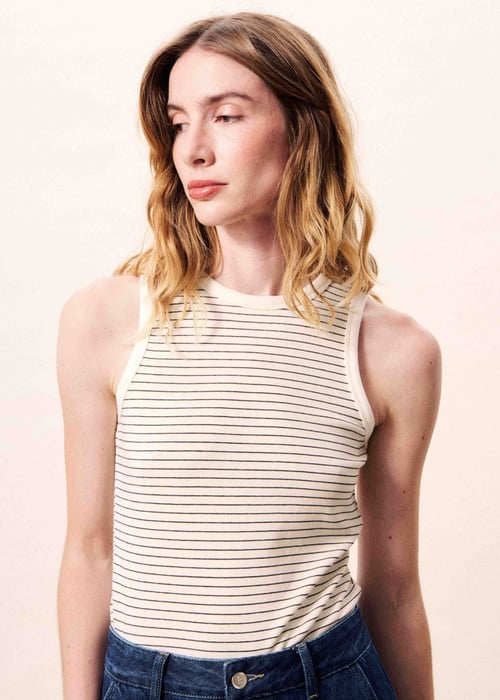 Image of 1. Top Creme Volga