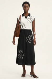 Image 4 of POLO CUELLOS NEGROS LOLITAS 