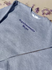 Image 4 of Orgullosamente Mujer - Ser Mujer Es Poder Embroidered Top