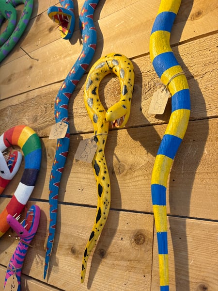 Image of Yellow medium snake 