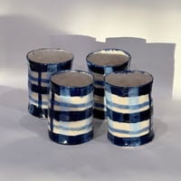 blues plaid cup set