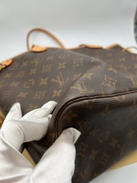 Image 10 of Louis Vuitton Neverfull MM Monogram Canvas