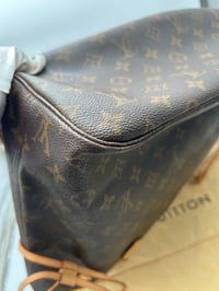 Image 12 of Louis Vuitton Neverfull MM Monogram Canvas