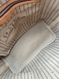 Image 16 of Louis Vuitton Neverfull MM Monogram Canvas