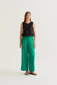Image 4 of Top de tirantes con estampado Black Gardener Flowers