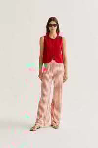 Image 4 of Top chaleco punto rojo