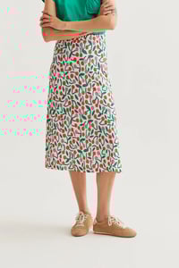 Image 1 of Falda midi con estampado Guinda