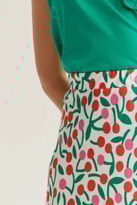 Image 2 of Falda midi con estampado Guinda
