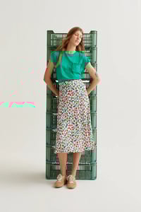 Image 4 of Falda midi con estampado Guinda