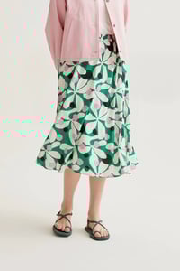 Image 5 of Falda midi con estampado Hosta