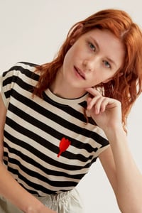 Image 1 of  Camiseta  rayas crema y negro bordado de tulipán