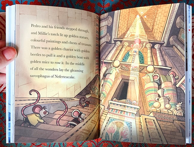 Of Mice and Mummies: Centre of the Pyramid