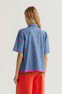 Image 2 of  Camisa Mujer Corazones Azul