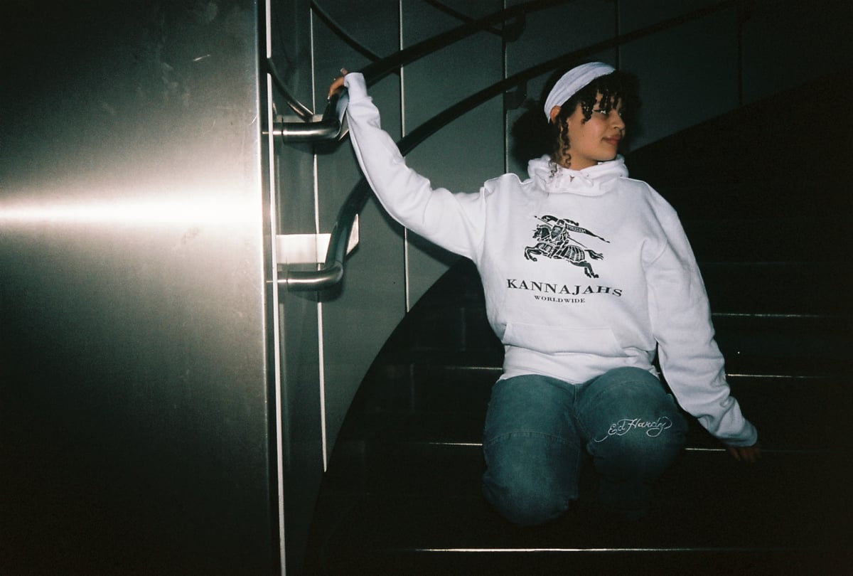 Image of KANNAJAHS WHITE HOODIE