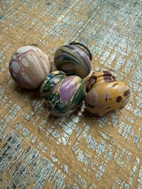 Image 2 of 4 x second quality Hand Marbled wooden knobs