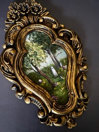 Image 3 of Fantasmas en el bosque