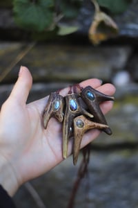 Image 4 of Collana punta di corno -Capriolo e labradorite- 🌿