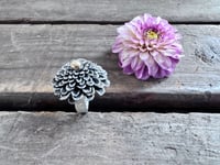 Image 6 of Dahlia ring, size 7