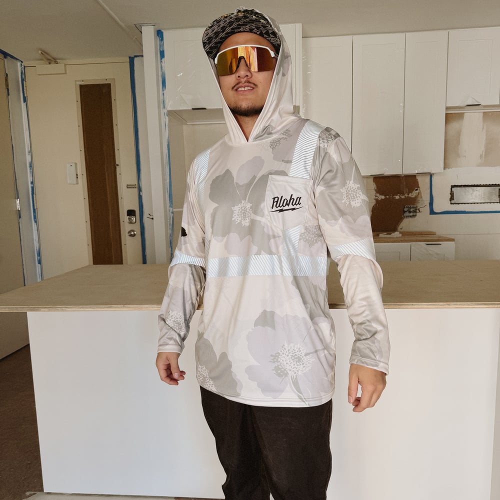 Image of FLORAL BEIGE CAMO REFLECTIVE HOODIE