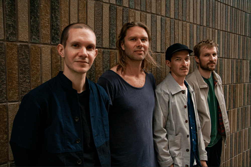 Image of Girls In Airports // 15.03.2026