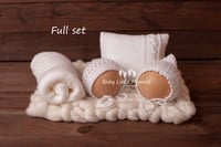 Image 7 of Knitted ivory set