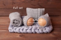 Image 2 of Knitted light grey set