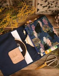Image 3 of Pochette Broderie taille L CHINGU "BLACK CAT"