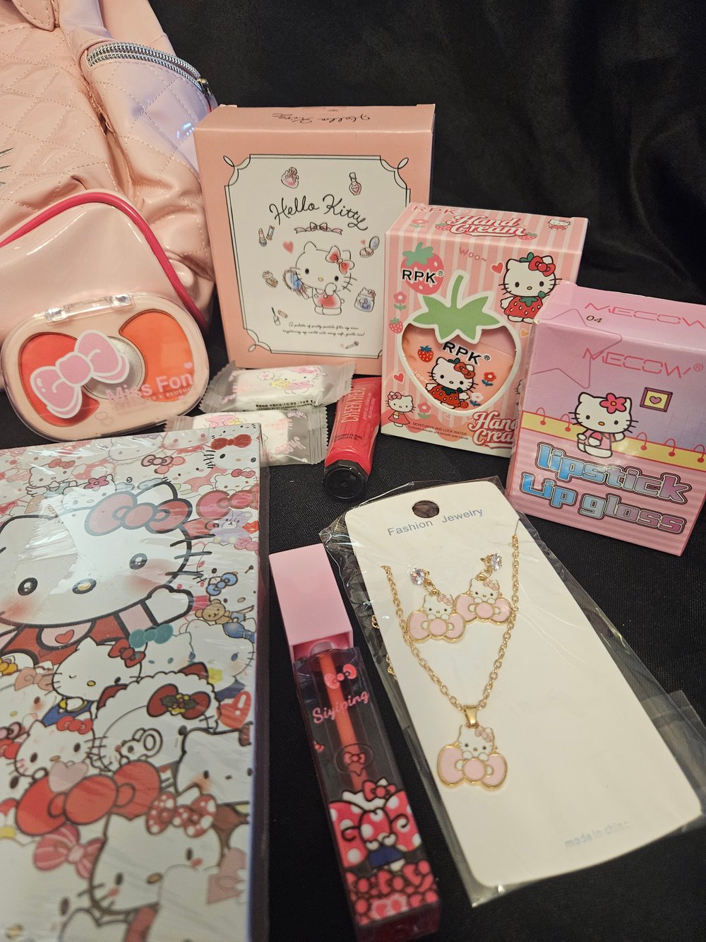 Image of Hello Kitty Backpack Bundle 